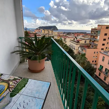 Seconda Stella A Destra ゲストハウス 4*