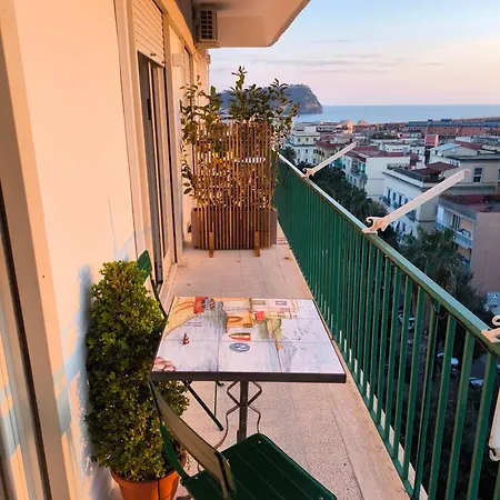 Gæstehus Seconda Stella A Destra Napoli