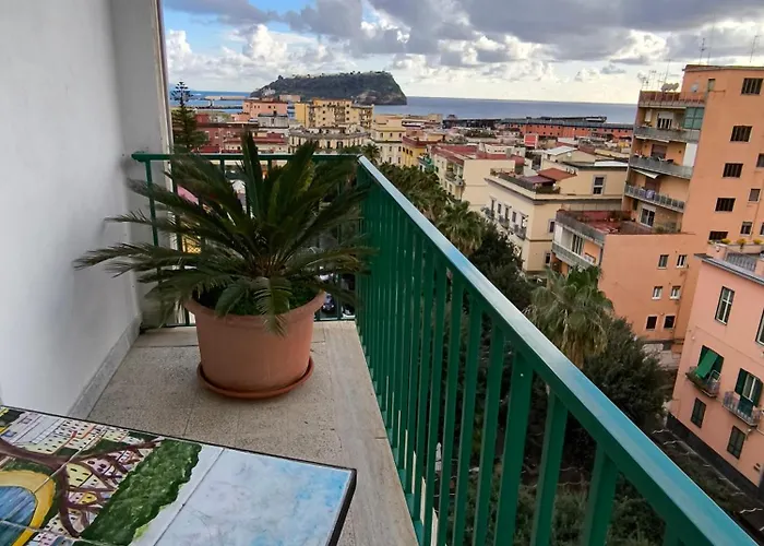 Seconda Stella A Destra Гостевой дом 4*