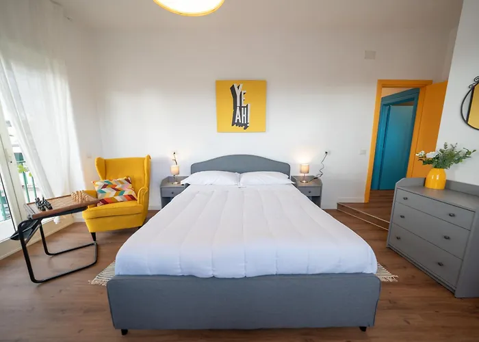 Seconda Stella A Destra Гостевой дом 4*