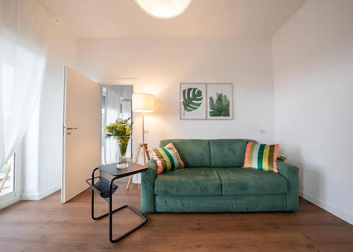 Seconda Stella A Destra 4* Неаполь