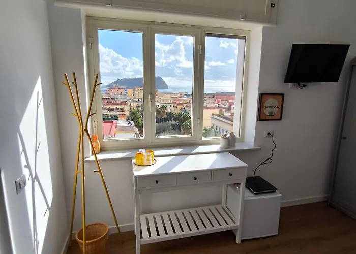 Seconda Stella A Destra Гостевой дом 4*