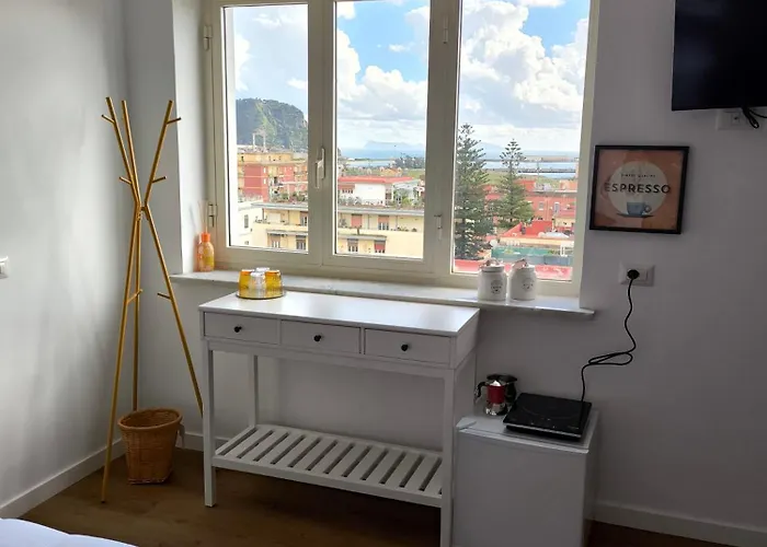 Seconda Stella A Destra 4* Неаполь