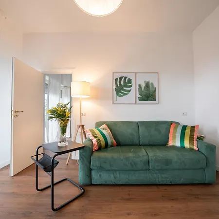 Seconda Stella A Destra 4* Neapol