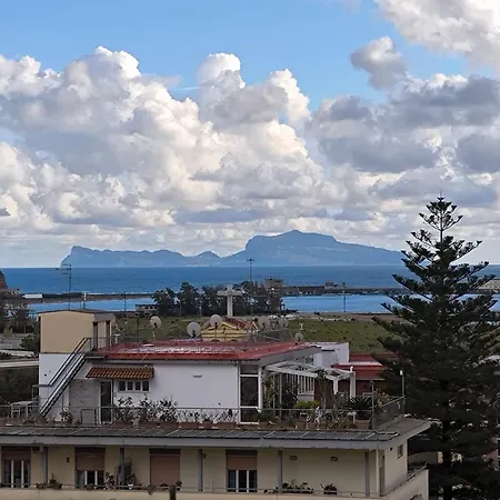 Seconda Stella A Destra Penzion 4*