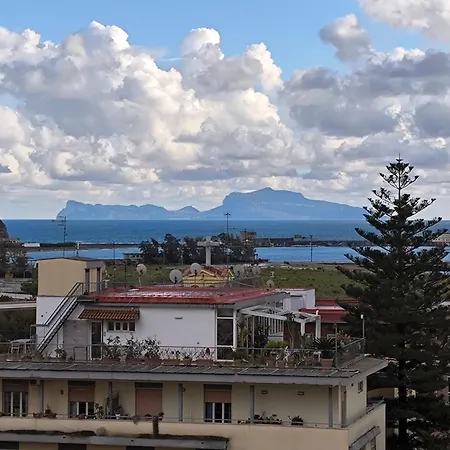 Πανσιόν Seconda Stella A Destra 4*